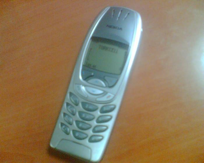  NOKIA 6310İ MÜKEMMEL FİYAT,MÜKEMMEL TELEFON ... ÇİZİK YOK,GICIR GICIR - TAKASTA OLUR