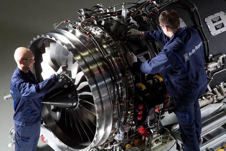 Türk şirketten dev hamle: Türkiye’de uçak motoru üretecek!