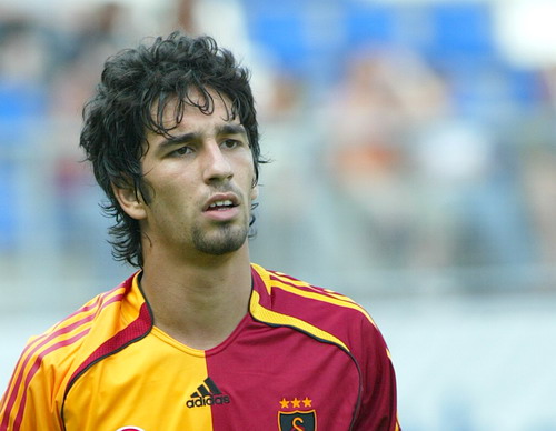 Arda Turan vs LMFAO