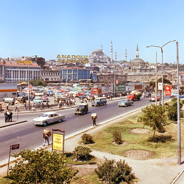  1971 İSTANBUL FOTOĞRAFLARI ( YÜKSEK ÇÖZÜNÜRLÜKLÜ / DÜN ÇEKİLMİŞ GİBİ )