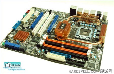  ## Asus'dan X38 Yonga Setli Sunucu Anakartı: P5E3 WS ##