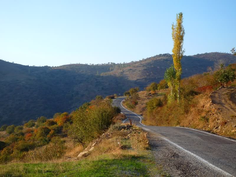  Türkiyenin en tehlikeli,virajlı,yüksek dağ yolları?