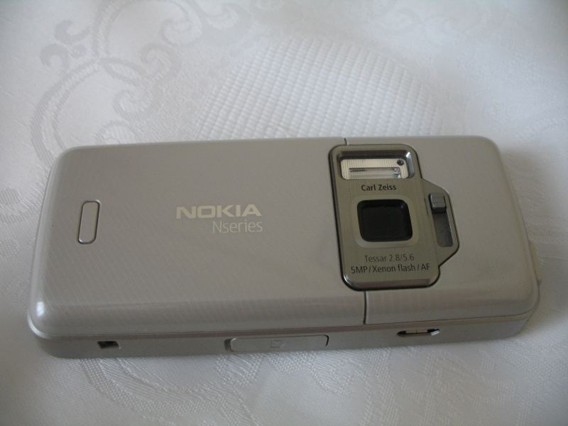  Satılık/Takaslık NOKIA N82 Genpa Garantili (resimli) 720 YTL