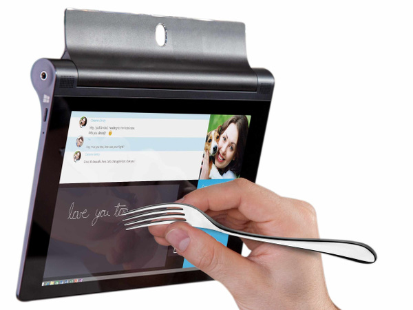 CES 2015 : Yeni Lenovo Yoga Tablet 2 ekranı çatalla bile kullanılabiliyor