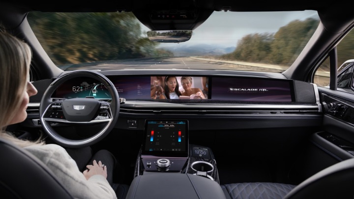 General Motors, araçlarından Apple CarPlay ve Android Auto'yu kaldırıyor
