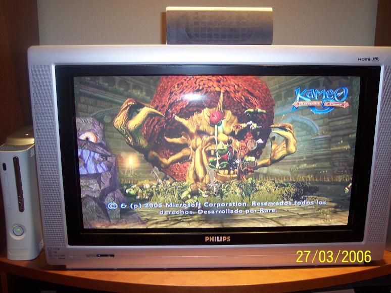  PHILIPS 82cm CRT CINEOS (WIDE SCREEN)