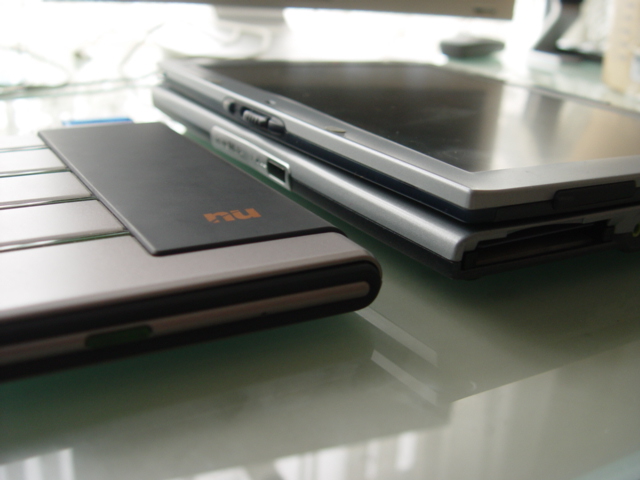  Acer Tablet PC 600$  (Fotolariyla)