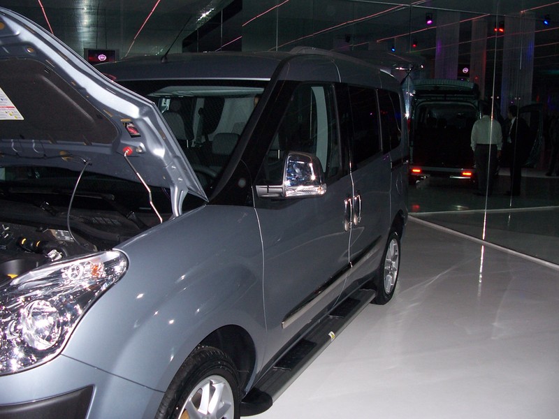  2010 Fiat Doblo Lansman (Tüm Detaylar + Satış ve Opsiyon Fiyatları Belli oldu)