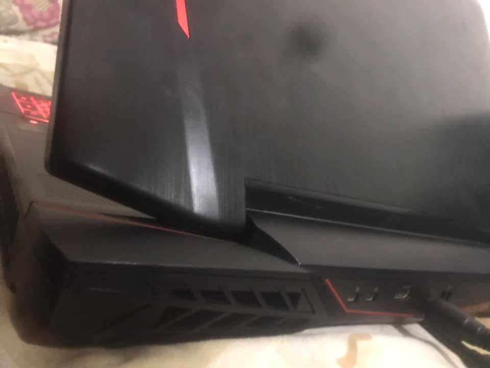 MSI GT80 İ7 4980HQ - NVIDIA GTX980M SLI (8x2 16GB) / 32 GB RAM / 512 GB SSD - 1TB HDD / 6500 TL