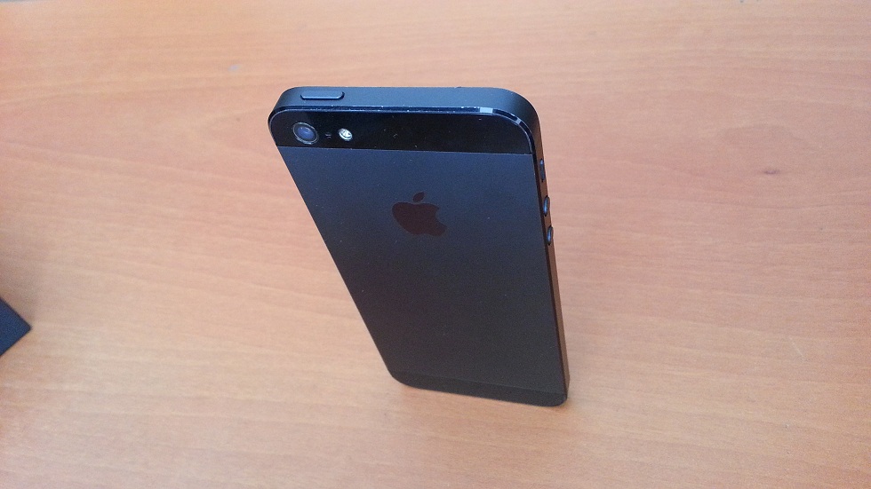  Satılık iphone 5 16 gb siyah.Turkcell den alınma.Genpa garantili.indirim.