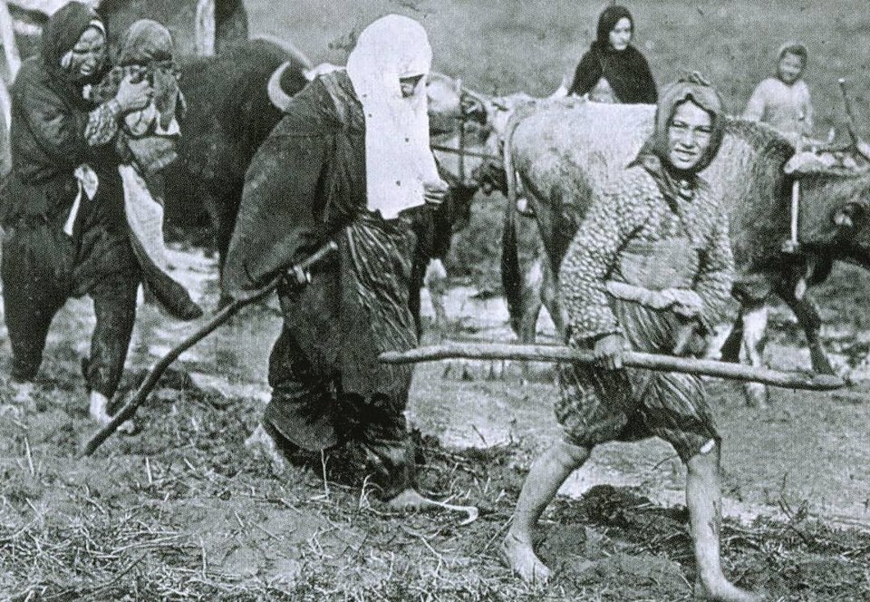  çooookk eski siyah beyaz Osmanlı-Türkiye resimleri...