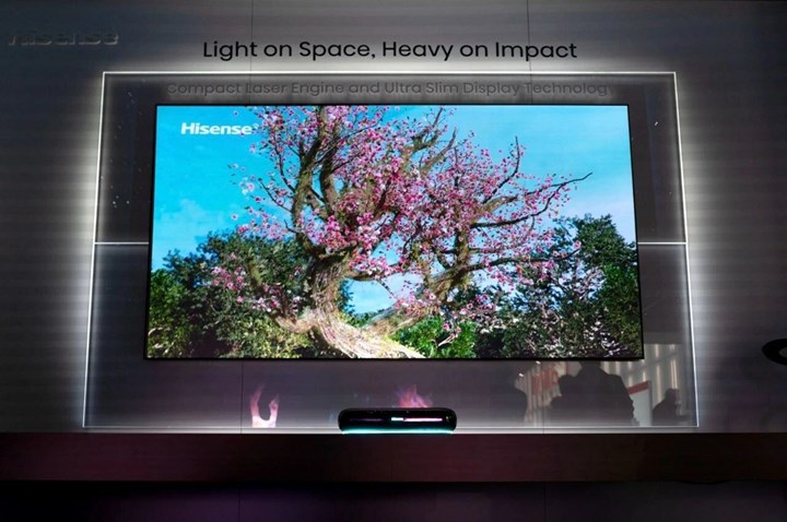 Hisense, 280 ekran boyutu ve 10.000 nit parlaklık sunan bir TV tanıttı