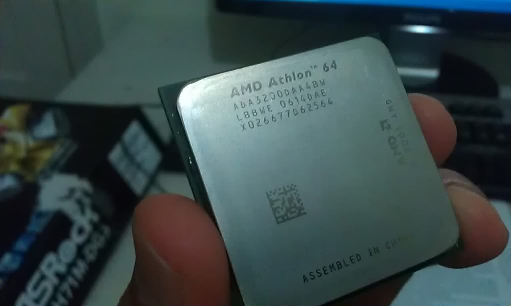  Satılmıştır - AMD 3200 Soket 939