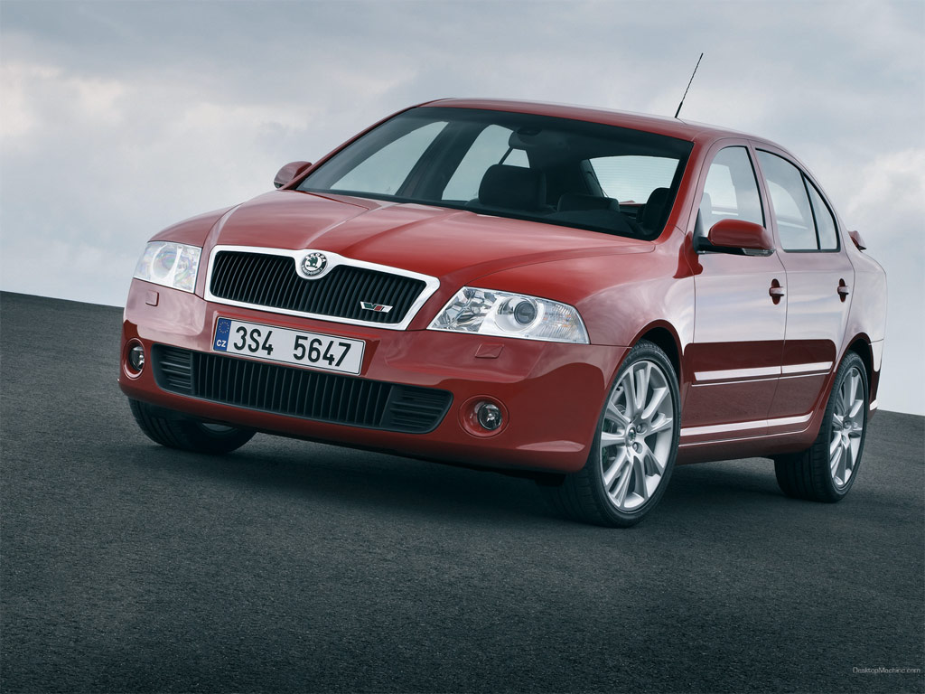  BMW 335İS .)  The Ultimate Driving Machine