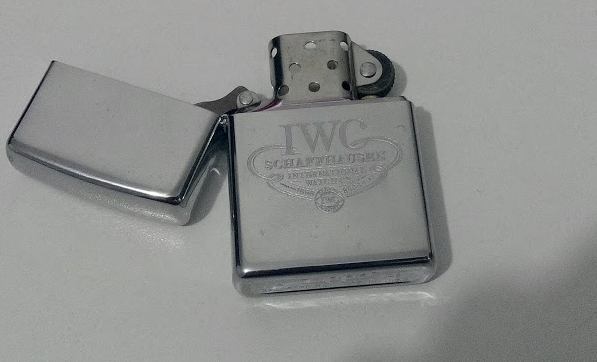  2 Adet Kullanılmamış 2.El Zippo Çakmak