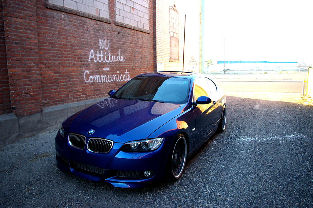  BMW 335İS .)  The Ultimate Driving Machine