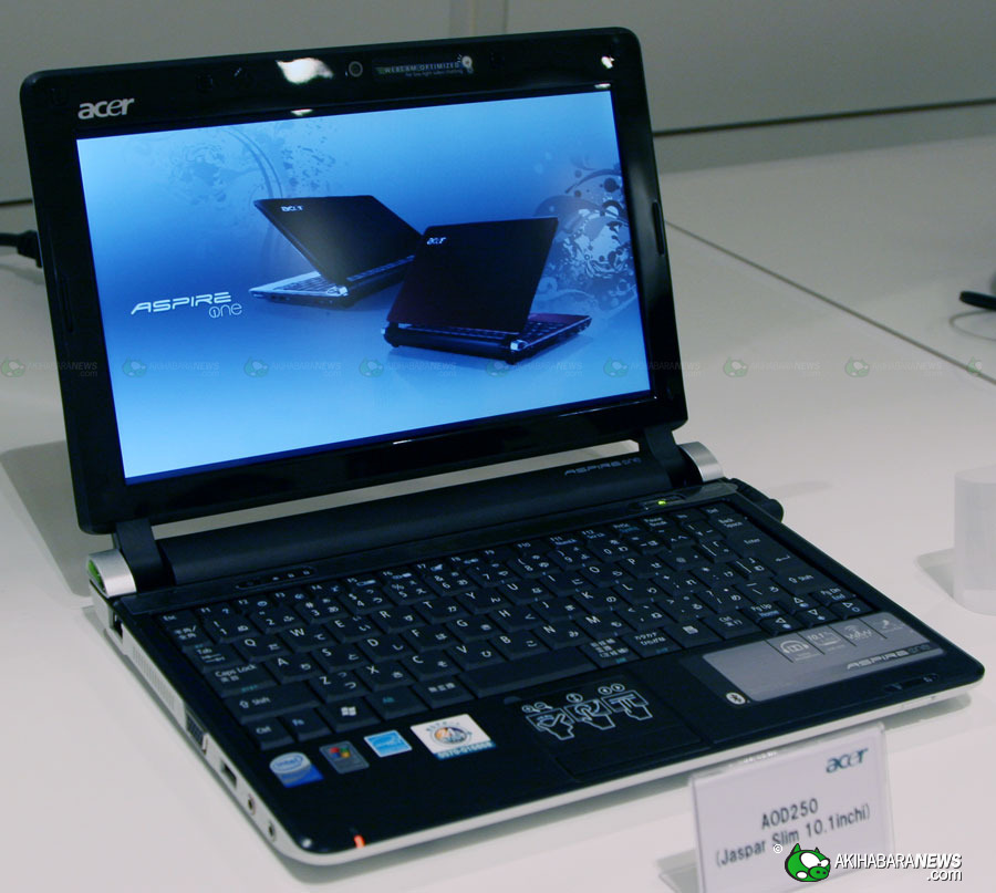  ACER Aspire One...