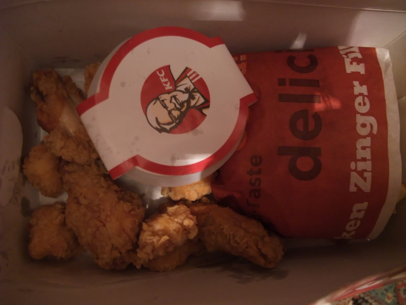  KFC Xtreme Menü + 10'lu Hotwings Menü + Panini Burger + Biscuit [Tadım Notum ve Fotoğraflar]