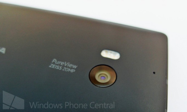 Lumia 929'a ait yüksek çözünürlükte görseller yayınlandı