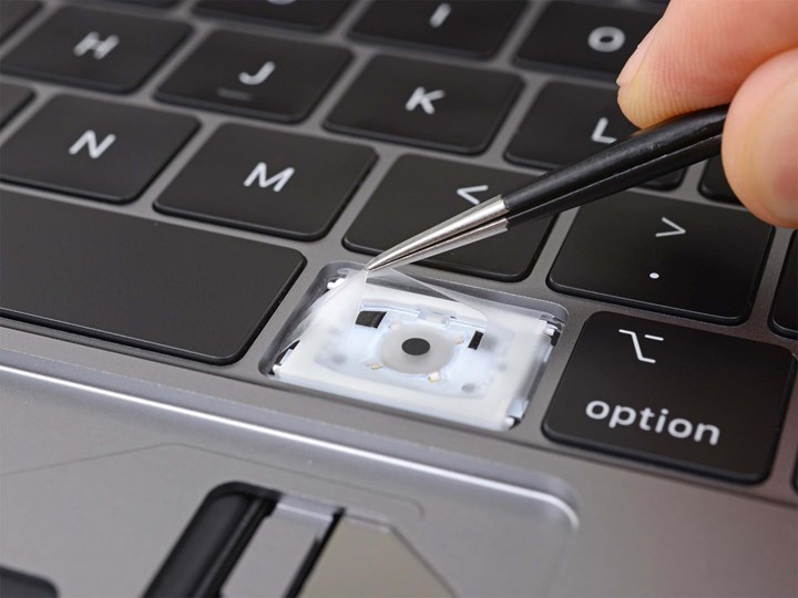 Apple, kelebek klavye davasında tazminat ödeyecek
