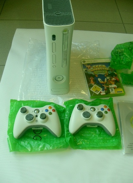  İndirim: Satılık Sıfır Xbox 360 + 2 Kol + 1 Orjinal Oyun