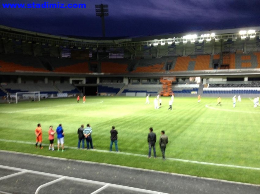  Başakşehir Stadı Vs. Olimpiyat Stadı.  Sizce hangisi?