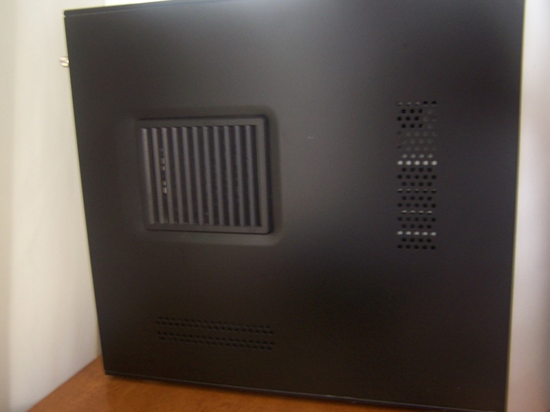  FEEL HURRICANE AI-03 SİYAH KASA 550W + AOPEN H420-B ATX SİYAH KASA 300W