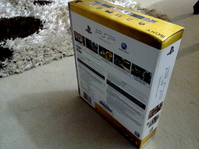 SIFIR PSP 3000 LITTLE BIG PLANET BUNDLE KIT LIMITED EDITION ! 4 UMD + 1GB SONY MS + MS'DEN OYUN OYNA