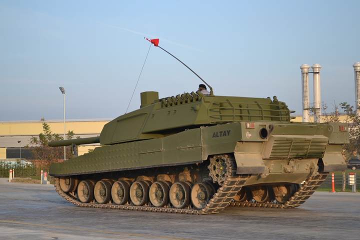 Otokar, Altay tankının seri üretimi için son teklifini gönderdi