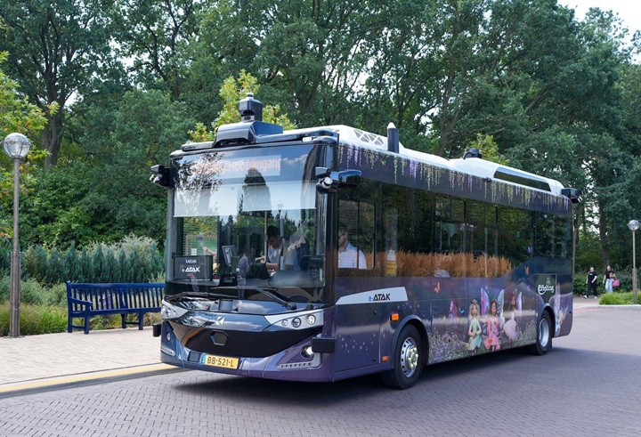 Karsan Otonom e-ATAK, Hollanda'nın ünlü tema parkı Efteling'de yolcu taşımaya başladı