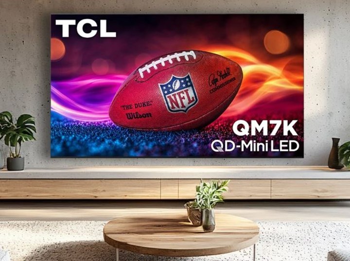 TCL yeni akıllı televizyon serisini tanıttı: Bazı modellerin fiyatı dudak uçuklatıyor!