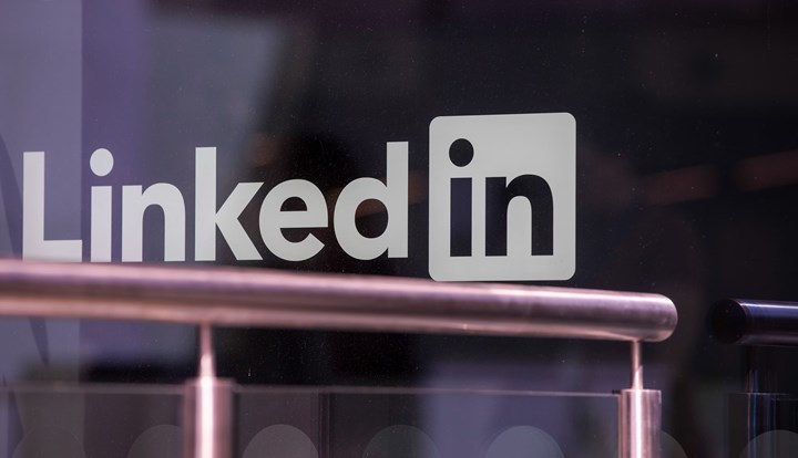 İddia: LinkedIn, yapay zekayı eğitmek için özel mesajları kullanıyor!