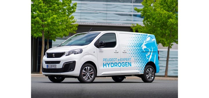 Peugeot'nun elektrik dönüşümü: 3008 ve 5008 için yeni hibrit motor, yeni elektrikli scooter ve daha fazlası