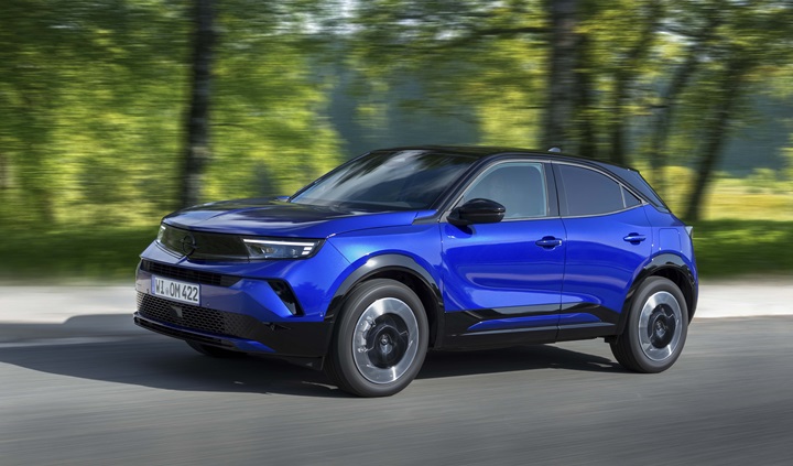 48V hibrit teknolojili Opel Corsa ve Mokka Türkiye'de