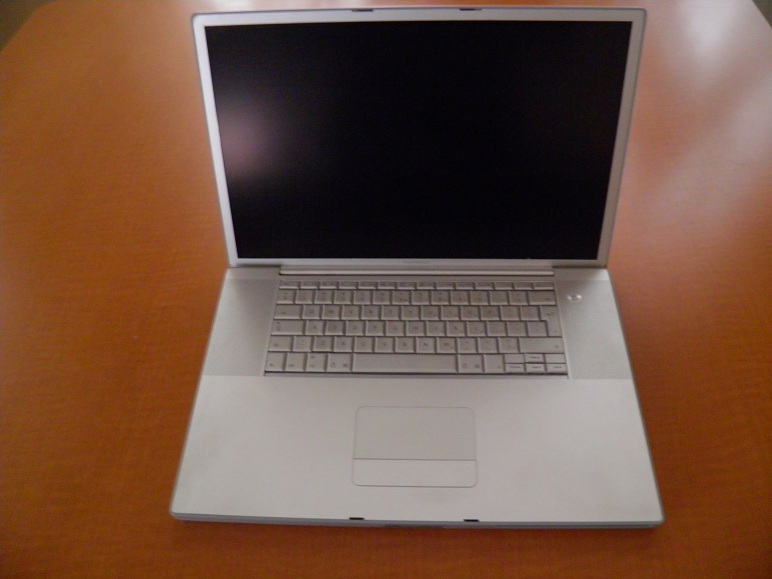  ***2 ADET POWERBOOK G4 17''15''***