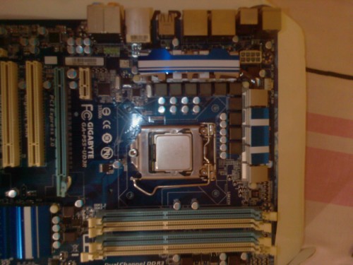  indirim SATILIK / TAKASLIK LGA1156  I3 560 VE Gigabyte Ga-P55-UD3R
