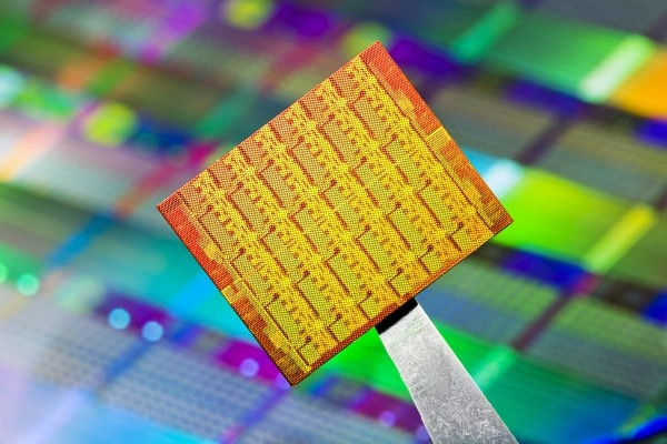  Intel'den 48 çekirdekli işlemci geliyor!