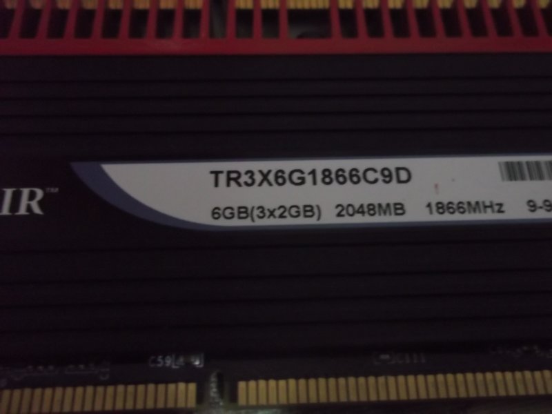  CORSAIR 3 * 2 GB RAM... FİYAT 250 YE DÜŞTÜ (5 Nisan'a Kadar)