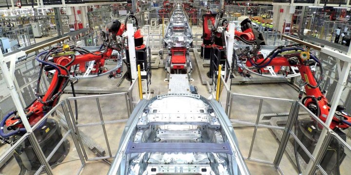 Tesla, “Uzay gemisi” diye adlandırılan Gigafactory Şangay’daki üretimi gösteren bir video yayınladı