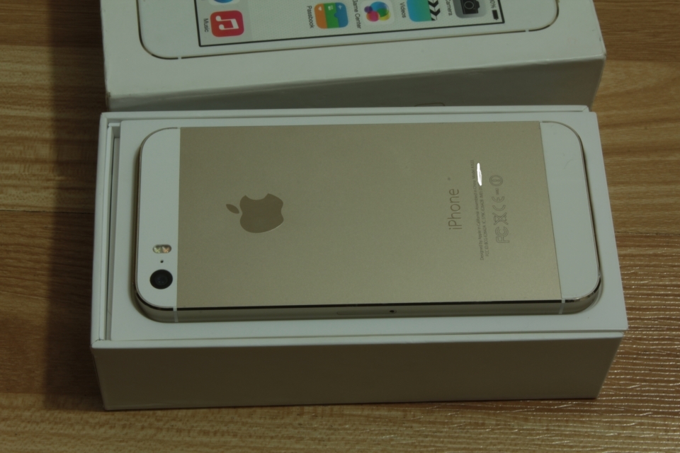  İphone 5S 32gb Gold 1200 lira USA Cihazı 24 Nisana Kadar