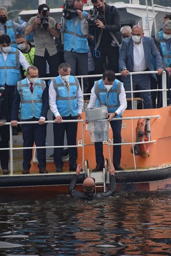 Marmara Denizi'ne oksijen vermek için 5 farklı cihaz yerleştirildi