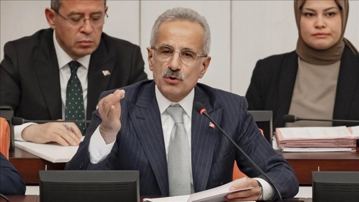 Bakan Uraloğlu: Çocuklara sosyal medya düzenlemesi yapmak zorunlu hale geldi