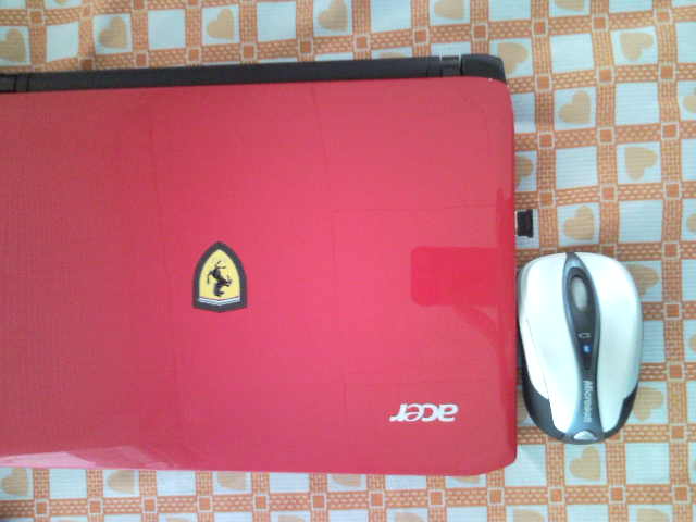  Acer Ferrari One 200 Netbook İncelemesi