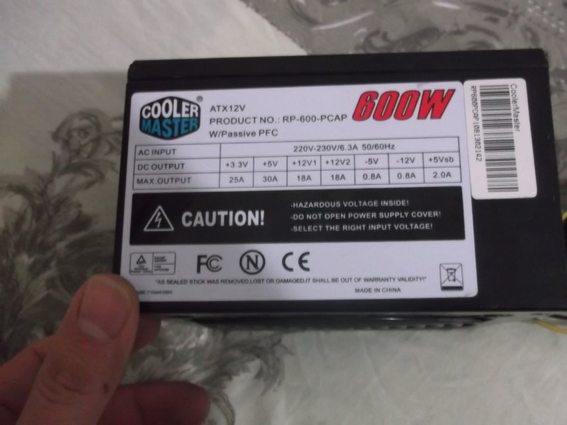  Cooler Master 600 Watt PSU