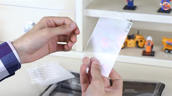 Cep telefonu için sertleştirilmiş cam ekran koruyucu 'HTC One M9 Screen Protector GLAS.tR Slim' inceleme videosu