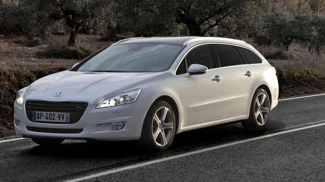  1600cc'ye kadar DİZEL motor ve OTOMATİK vitesli STATION WAGON otomobil