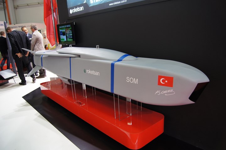 Yerli turbojet motorlu SOM seyir füzesinden ilk testte tam isabet