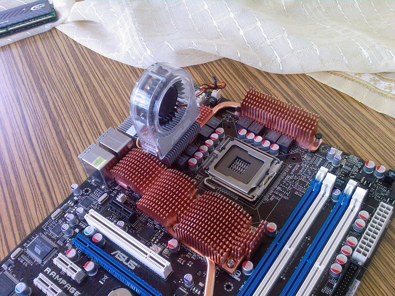  SATILIK ASUS RAMPAGE FORMULA 1 AYLIK