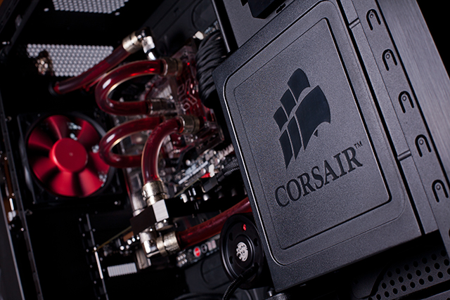  Corsair 800D - The Turn