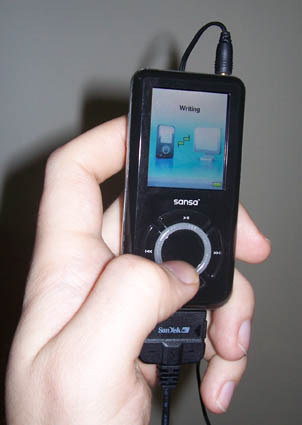  sandisk sansa e200 serisi mp3 player kullanıcıları buraya